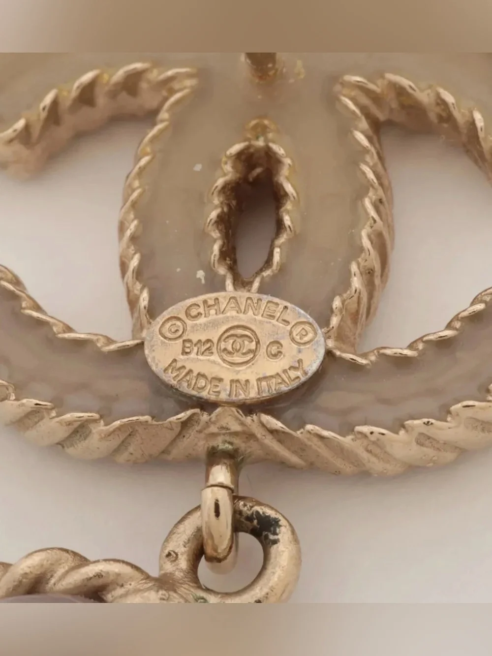 ✨🛍️ Chanel Gold CC Drop Earrings Pierced